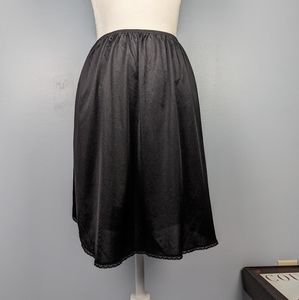 Vassarette Half Slip